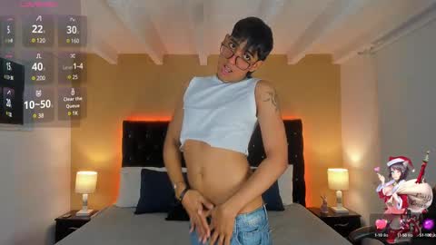 Snapshot of dark_hairy_ chatting on February 18, 2025, 3:31 am Andrew online show from February 18, 2025, 3:31 am