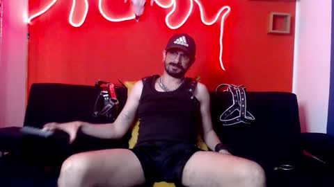 Potro online show from October 7, 2025, 8:39 pm