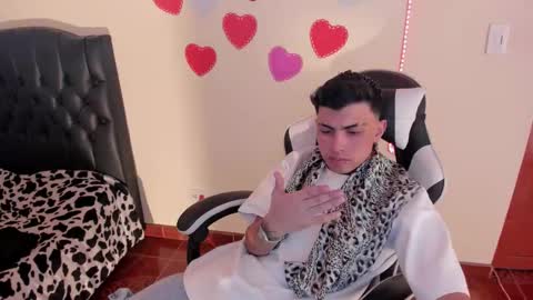 dark_hunder online show from February 22, 2026, 10:08 pm