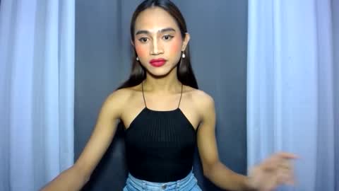 Snapshot of dark_hurohuro19 chatting on February 17, 2026, 11:44 pm LIANNA online show from February 17, 2026, 11:44 pm