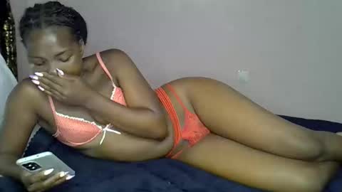 dark_lovly online show from March 22, 2026, 12:19 pm