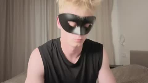 Snapshot of dark_rogue18 chatting on July 7, 2026, 4:22 pm Dominic XDominus518 online show from July 7, 2026, 4:22 pm