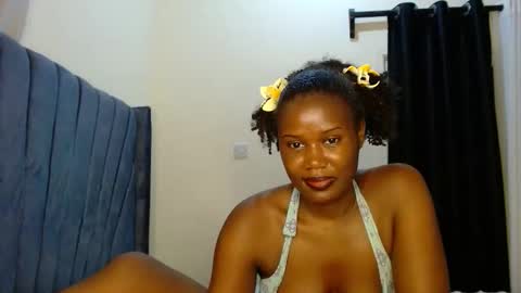 Snapshot of dark_tiffany chatting on April 7, 2026, 7:14 pm Tiff online show from April 7, 2026, 7:14 pm