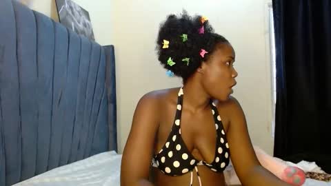 Snapshot of dark_tiffany chatting on April 16, 2026, 9:21 am Tiff online show from April 16, 2026, 9:21 am