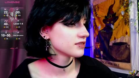 Snapshot of dark_vamp_ chatting on December 13, 2024, 8:47 pm Vamp online show from December 13, 2024, 8:47 pm