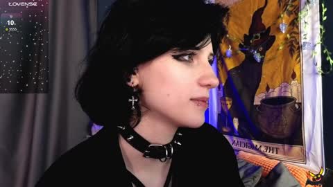 Snapshot of dark_vamp_ chatting on December 16, 2024, 3:19 am Vamp online show from December 16, 2024, 3:19 am