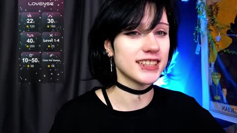 Snapshot of dark_vamp_ chatting on December 19, 2024, 12:34 am Vamp online show from December 19, 2024, 12:34 am