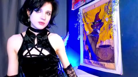 Snapshot of dark_vamp_ chatting on December 29, 2024, 8:58 pm Vamp online show from December 29, 2024, 8:58 pm