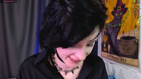 Snapshot of dark_vamp_ chatting on January 23, 2025, 6:03 pm Vamp online show from January 23, 2025, 6:03 pm