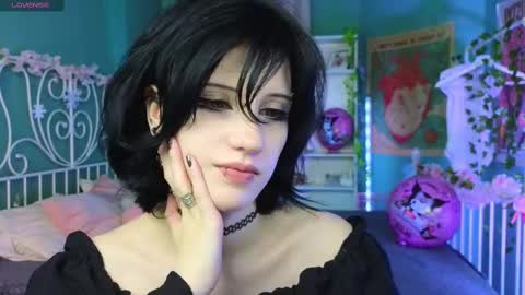Snapshot of dark_vamp_ chatting on February 20, 2025, 8:47 pm Vamp online show from February 20, 2025, 8:47 pm