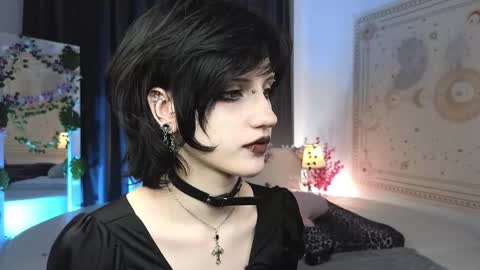 Snapshot of dark_vamp_ chatting on March 2, 2025, 10:35 am Vamp online show from March 2, 2025, 10:35 am