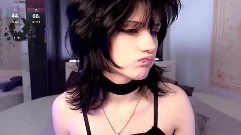 Snapshot of dark_vamp_ chatting on September 15, 2025, 7:41 am Vamp online show from September 15, 2025, 7:41 am