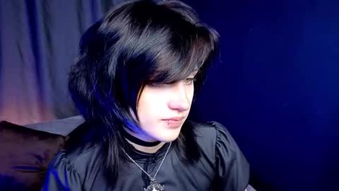 Snapshot of dark_vamp_ chatting on September 29, 2025, 5:07 pm Vamp online show from September 29, 2025, 5:07 pm