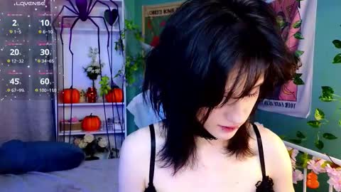 Snapshot of dark_vamp_ chatting on October 29, 2025, 1:57 pm Vamp online show from October 29, 2025, 1:57 pm