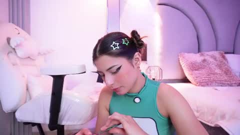 Angel Darcy  online show from June 16, 2026, 11:29 pm