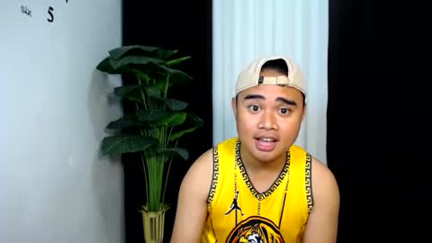 darkash10 online show from December 13, 2024, 2:32 am