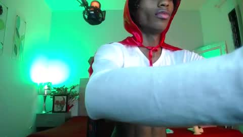 Snapshot of darkcandyboy chatting on September 28, 2025, 12:21 pm darkcandyboy online show from September 28, 2025, 12:21 pm