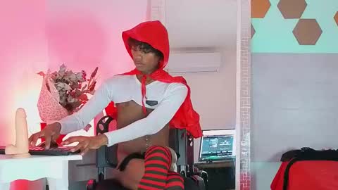 Snapshot of darkcandyboy chatting on October 12, 2025, 12:26 pm darkcandyboy online show from October 12, 2025, 12:26 pm