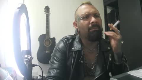 Snapshot of darkclothes chatting on January 19, 2025, 5:58 am darkclothes online show from January 19, 2025, 5:58 am