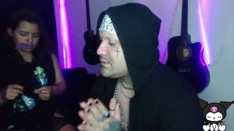 Snapshot of darkclothes chatting on January 27, 2025, 12:22 am darkclothes online show from January 27, 2025, 12:22 am