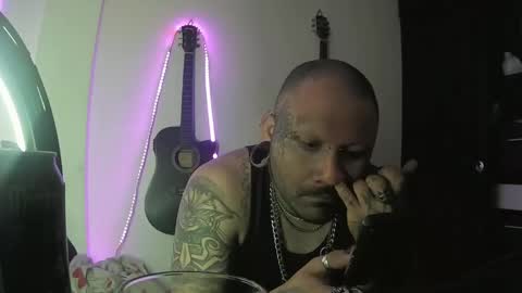 Snapshot of darkclothes chatting on February 2, 2025, 10:39 pm darkclothes online show from February 2, 2025, 10:39 pm