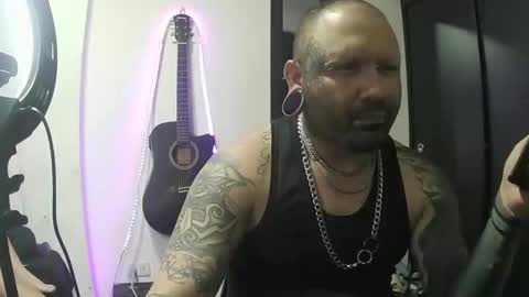 Snapshot of darkclothes chatting on February 8, 2025, 1:00 am darkclothes online show from February 8, 2025, 1:00 am