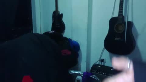 Snapshot of darkclothes chatting on February 12, 2025, 3:18 am darkclothes online show from February 12, 2025, 3:18 am