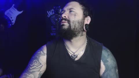 darkclothes online show from September 17, 2025, 8:16 am