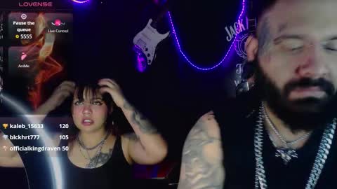 darkclothes online show from October 18, 2025, 8:59 am