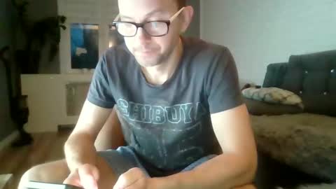 Snapshot of darkhaired34 chatting on December 16, 2024, 6:32 am darkhaired34 online show from December 16, 2024, 6:32 am