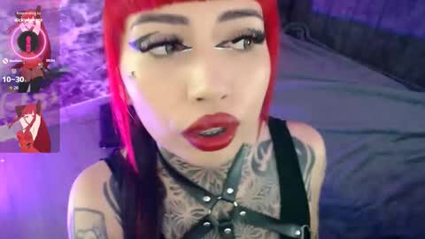 Snapshot of darkly_waxx chatting on October 28, 2025, 6:21 pm New account.  Help me reach 100 thumbs up  online show from October 28, 2025, 6:21 pm