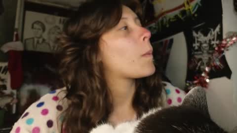 Snapshot of darkness_joones chatting on December 3, 2024, 11:46 pm Darkness online show from December 3, 2024, 11:46 pm