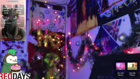 Snapshot of darkness_joones chatting on December 18, 2024, 1:48 am Darkness online show from December 18, 2024, 1:48 am