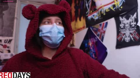 Snapshot of darkness_joones chatting on December 19, 2024, 7:40 pm Darkness online show from December 19, 2024, 7:40 pm