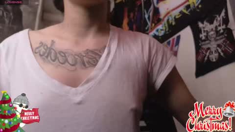 Snapshot of darkness_joones chatting on December 24, 2024, 7:00 pm Darkness online show from December 24, 2024, 7:00 pm