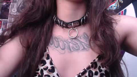 Snapshot of darkness_joones chatting on February 10, 2025, 9:47 pm Darkness online show from February 10, 2025, 9:47 pm