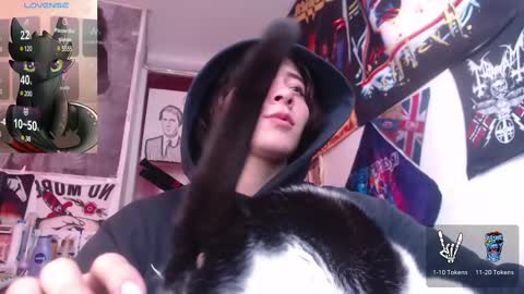 Snapshot of darkness_joones chatting on February 25, 2025, 9:13 pm Darkness online show from February 25, 2025, 9:13 pm