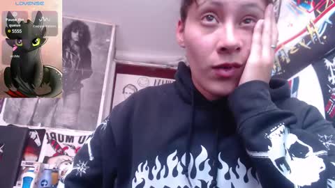 Snapshot of darkness_joones chatting on February 27, 2025, 9:25 pm Darkness online show from February 27, 2025, 9:25 pm