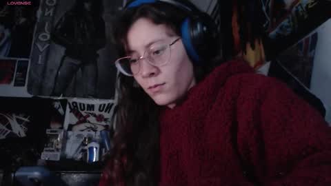 Snapshot of darkness_joones chatting on March 7, 2025, 11:49 pm Darkness online show from March 7, 2025, 11:49 pm