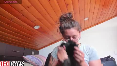 Snapshot of darkness_joones chatting on September 12, 2025, 4:40 pm Darkness online show from September 12, 2025, 4:40 pm