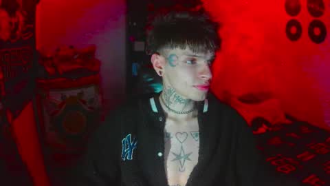 Snapshot of darkness_prince_x chatting on September 9, 2025, 2:44 am online show from September 9, 2025, 2:44 am