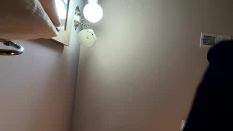 darknite083072 online show from December 18, 2025, 3:45 am