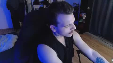 Snapshot of darknovelclown chatting on March 15, 2026, 3:40 pm darknovelclown online show from March 15, 2026, 3:40 pm