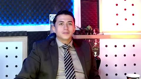 Snapshot of darko0717 chatting on December 22, 2024, 3:33 pm DARKO0717 online show from December 22, 2024, 3:33 pm