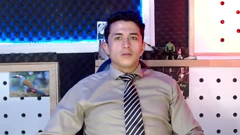 Snapshot of darko0717 chatting on December 27, 2024, 9:43 pm DARKO0717 online show from December 27, 2024, 9:43 pm