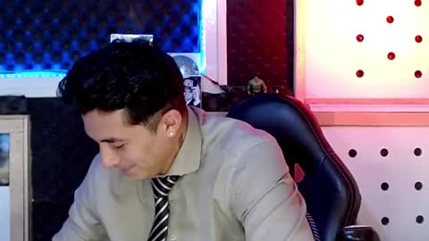 Snapshot of darko0717 chatting on December 28, 2024, 1:39 am DARKO0717 online show from December 28, 2024, 1:39 am