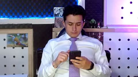 Snapshot of darko0717 chatting on January 5, 2025, 12:42 am DARKO0717 online show from January 5, 2025, 12:42 am
