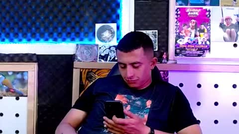 Snapshot of darko0717 chatting on March 11, 2025, 1:48 am DARKO0717 online show from March 11, 2025, 1:48 am