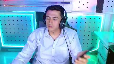 DARKO0717 online show from February 4, 2026, 6:36 pm