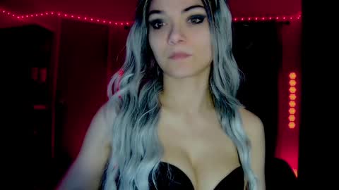 roseredgoddess online show from May 1, 2026, 3:00 am